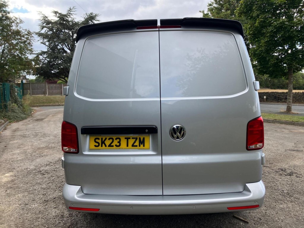VOLKSWAGEN TRANSPORTER